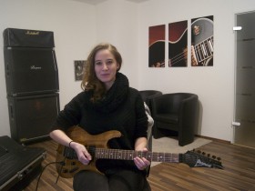 Gitarrenunterricht-Ingelheim-Bingen-Mainz-Musikschule-Jessica
